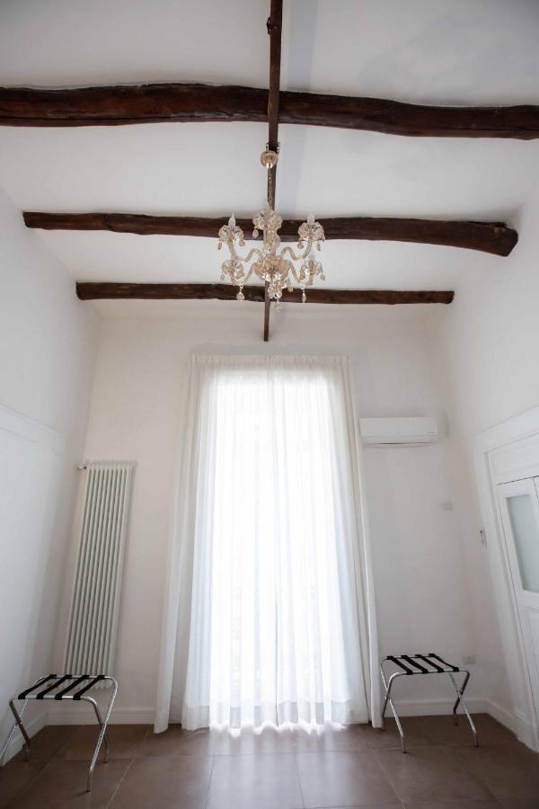Domus Delia Luxury Apartment Napoli Eksteriør billede