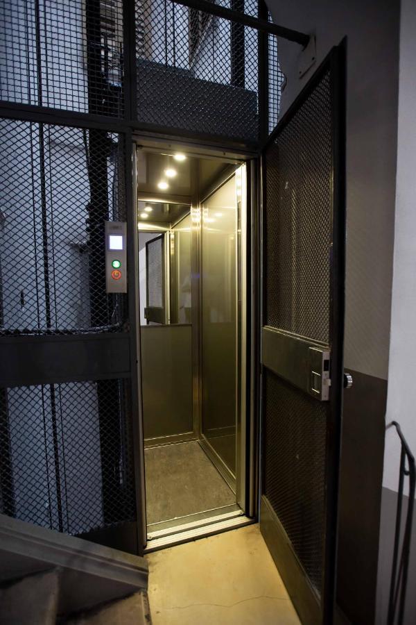 Domus Delia Luxury Apartment Napoli Eksteriør billede